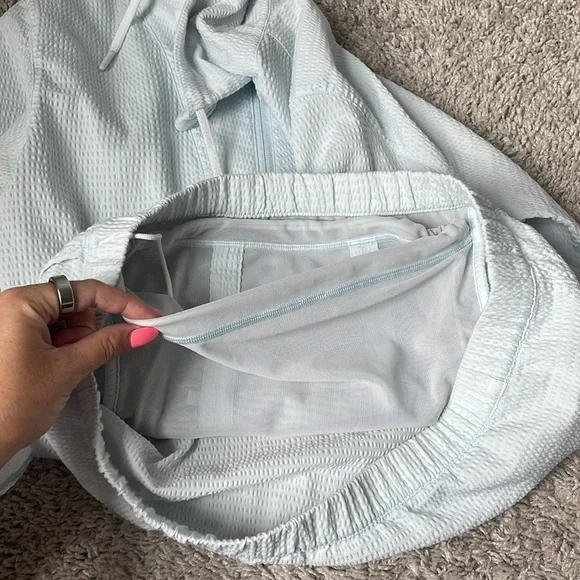 Lululemon Pack Light Pullover *Packable - Picture 10 of 14